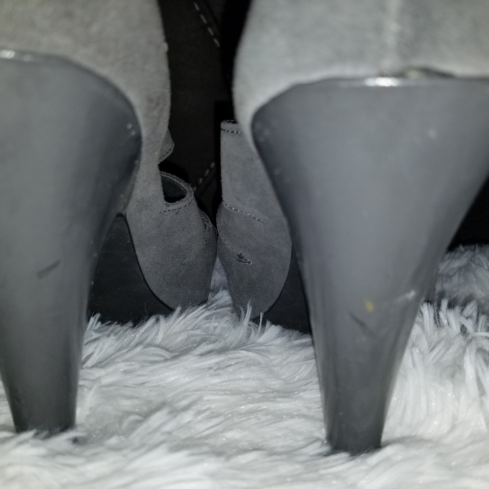 Shoes - Picture 3 of 3